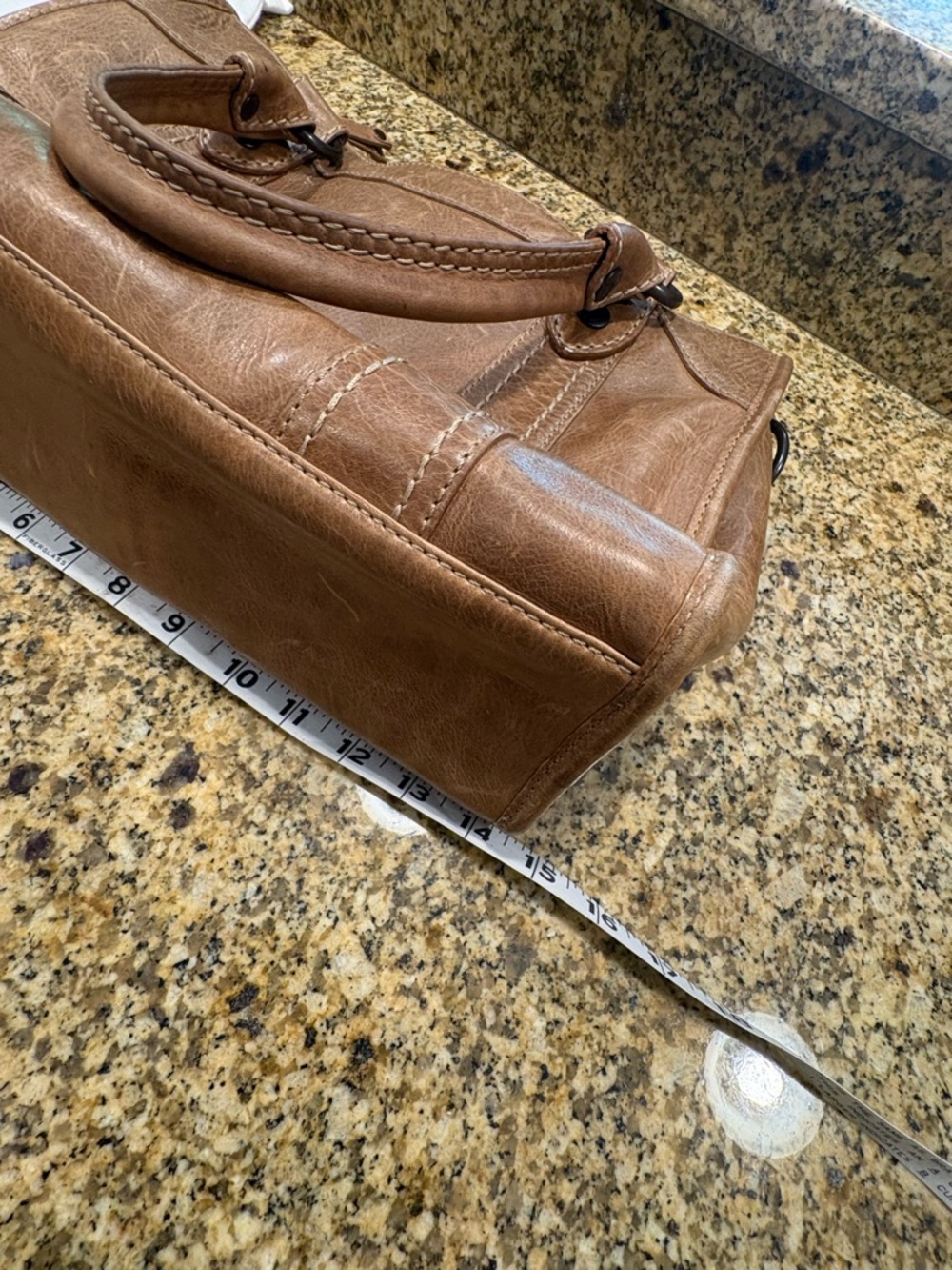 Frye Melissa Satchel in Beige Leather Classic Style W Dust Bag - Picture 2 of 15